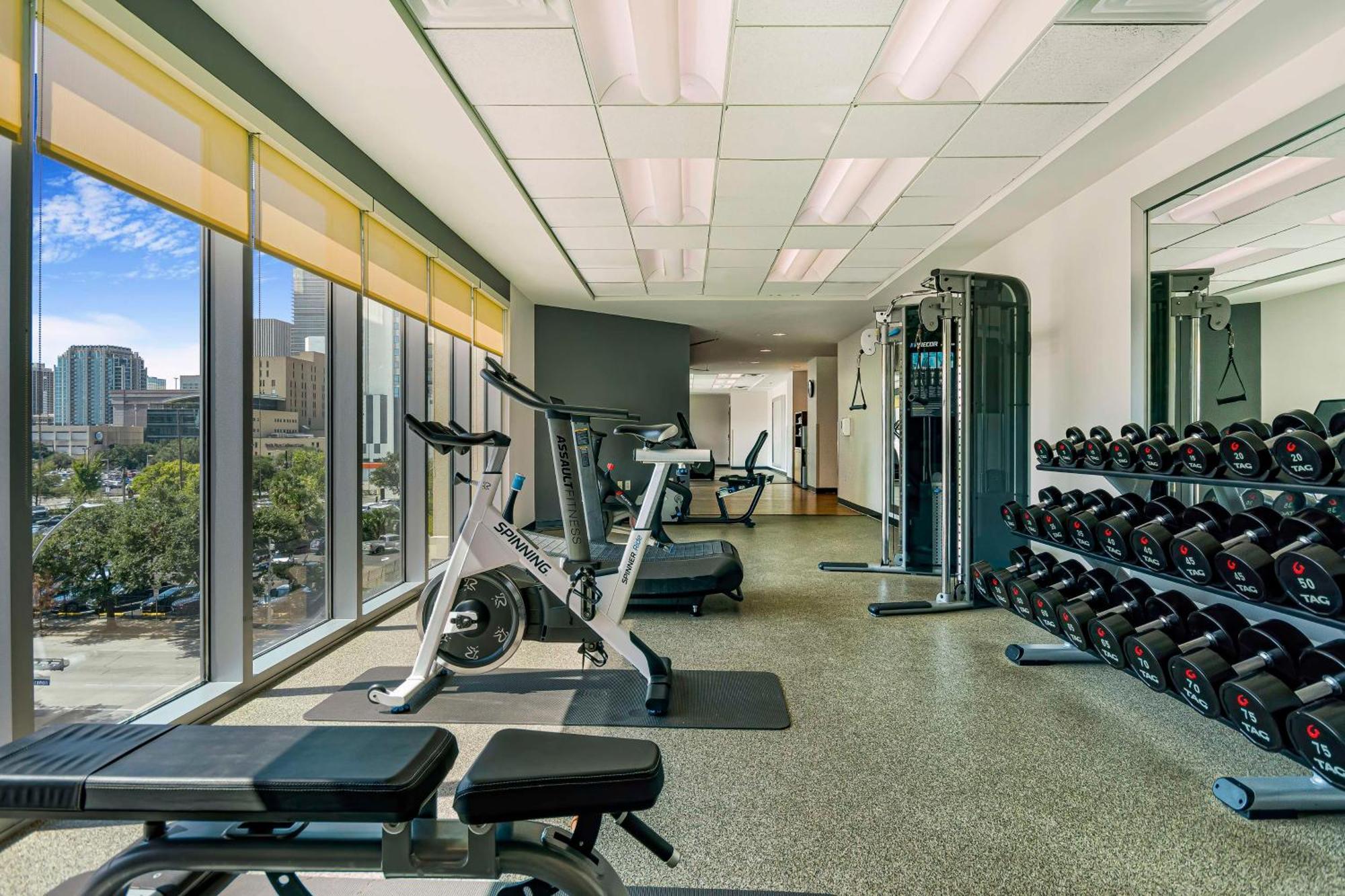 Embassy Suites Houston - Downtown Ngoại thất bức ảnh
